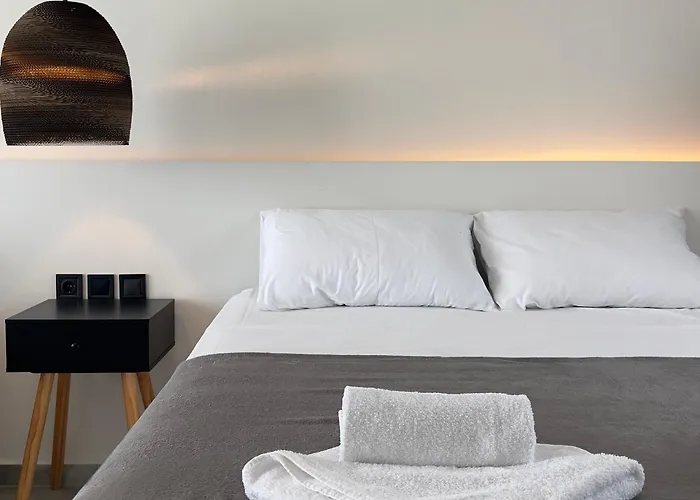 Eleonas Aparthotel Sarti